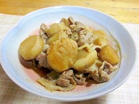 ぴりっと辛い～里芋と豚肉の豆板醤煮